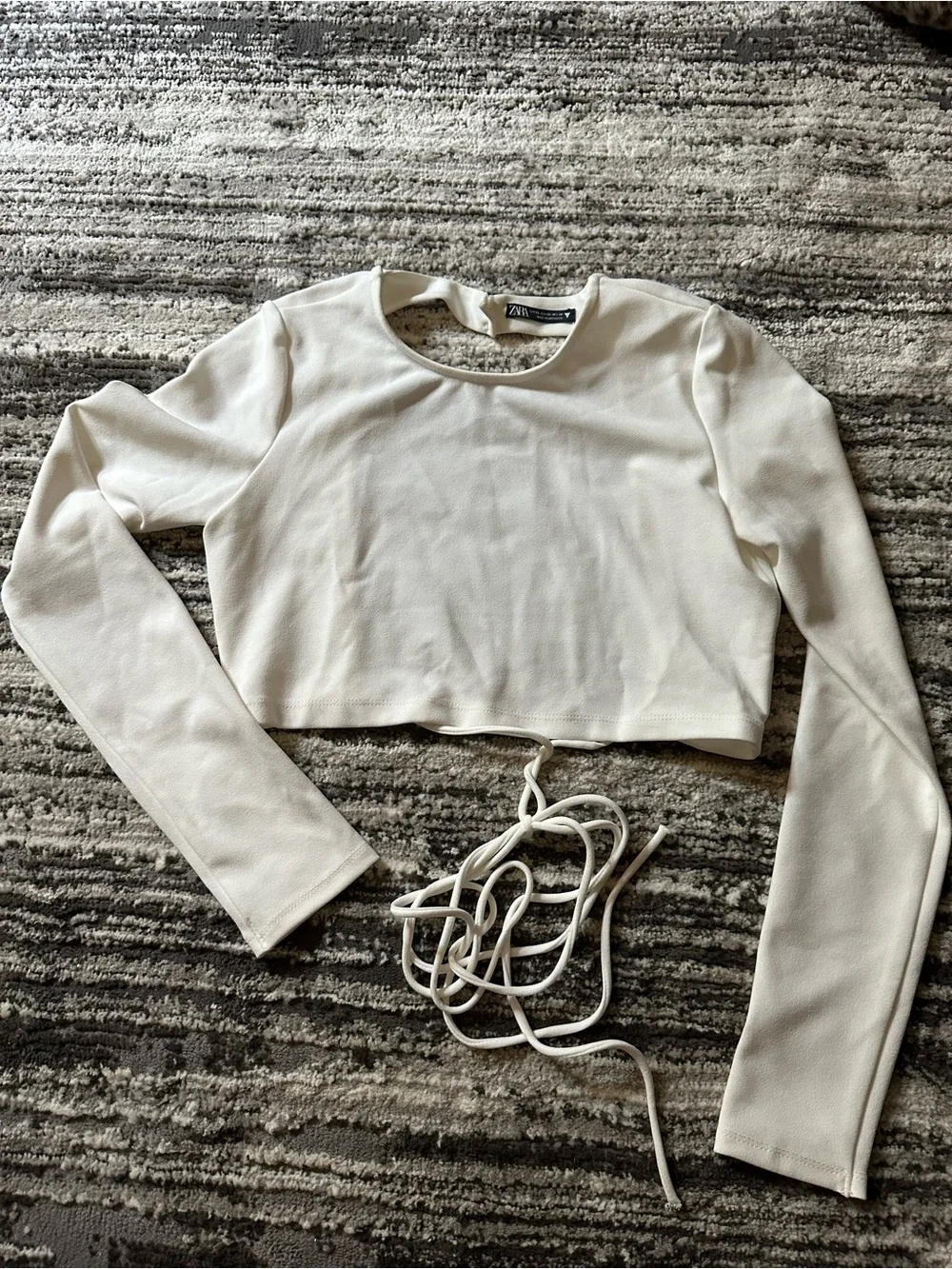 Zara White Long-Sleeve Cropped Tie Front Top